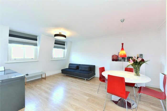 2 Bedroom Flat To Rent In Kingsland Road, London, E8