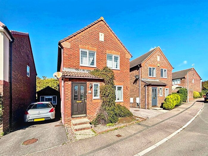 3 Bedroom Detached House For Sale In Mole Close, Stone Cross, Pevensey, BN24