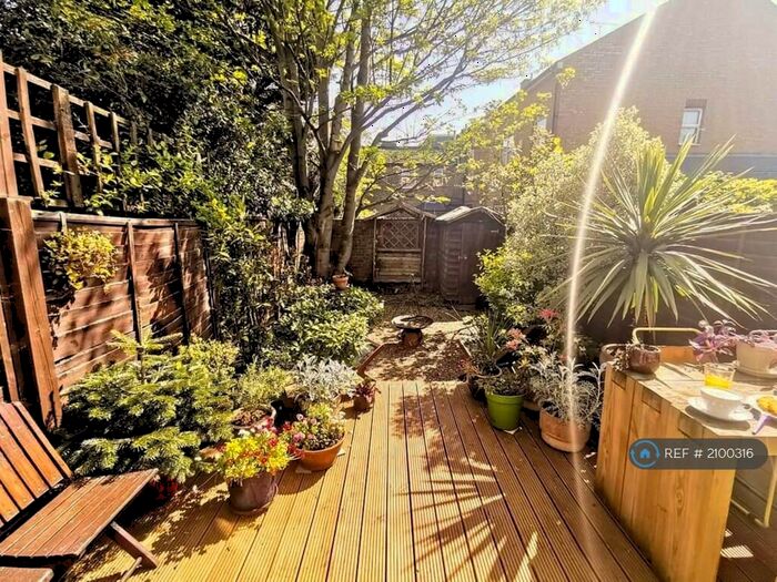 1 Bedroom Maisonette To Rent In Palmerston Road, London, N22