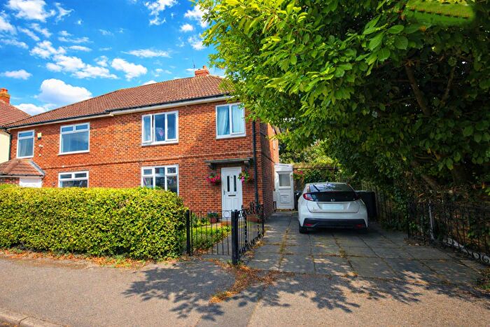 3 Bedroom Semi-Detached House For Sale In Lime Tree Crescent, Kippax, Leeds, LS25