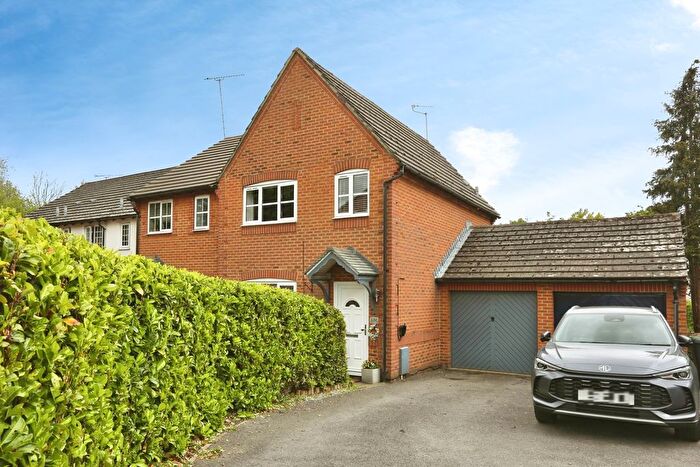 3 Bedroom End Of Terrace House For Sale In Cheltenham Gardens, Hedge End, Southampton, Hampshire, SO30