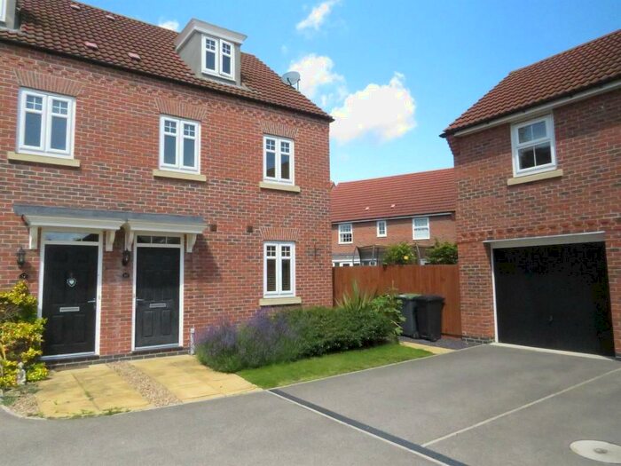 3 Bedroom End Of Terrace House To Rent In Titus Way, North Hykeham, Lincoln, LN6