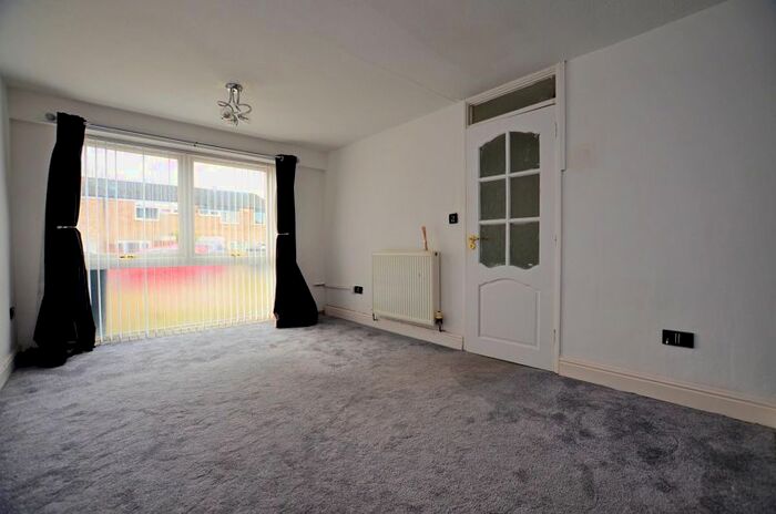 3 Bedroom Terraced House For Sale In Wood Leasow, Quinton, Birmingham, B32