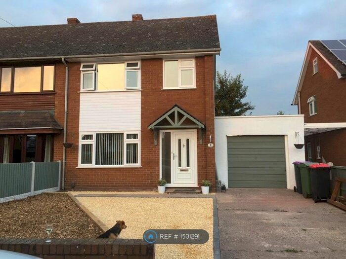 3 Bedroom Semi-Detached House To Rent In Barnmeadow Road, Newport, TF10