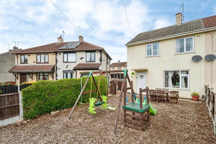 2 Bedroom Semi-Detached House For Sale In Chestnut Grove, Conisbrough, Doncaster, DN12