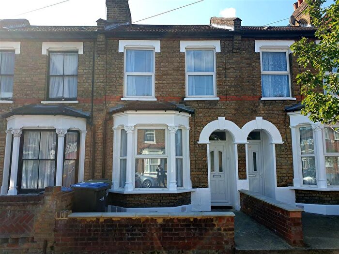 2 Bedroom Terraced House For Sale In Henley Road, Edmonton, N18