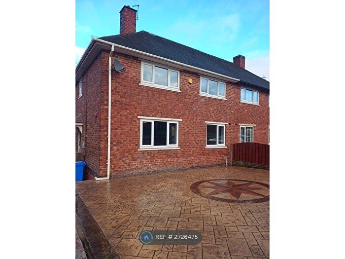 3 Bedroom Semi-Detached House To Rent In Birley Spa Lane, Sheffield, S12