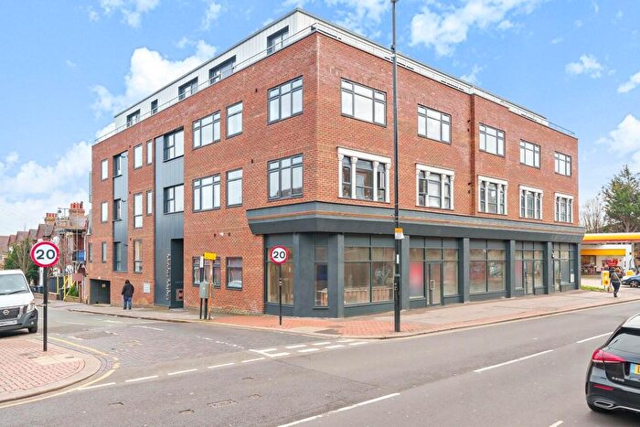 1 Bedroom Flat To Rent In Portland Road, Norwood, London, SE25