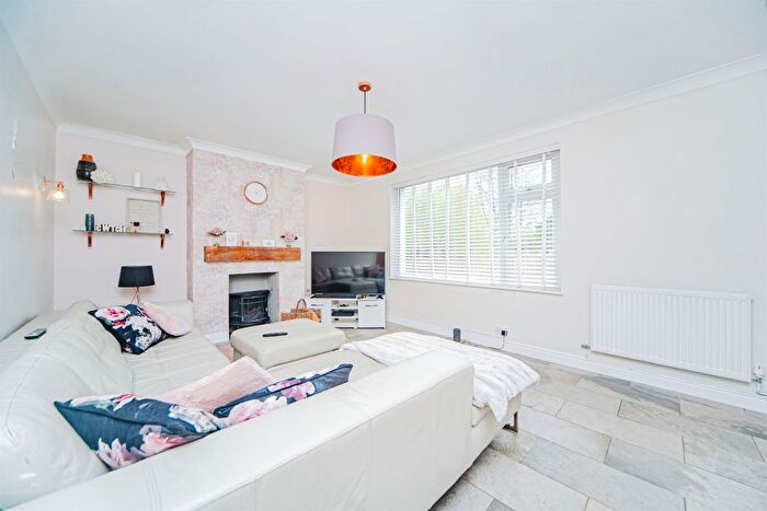 4 Bedroom Detached Bungalow To Rent In Dan Y Graig, Pantmawr, Cardiff, CF14