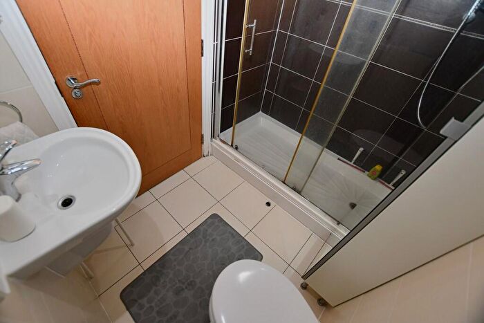 2 Bedroom Apartment To Rent In Russell Hill, Purley, CR8