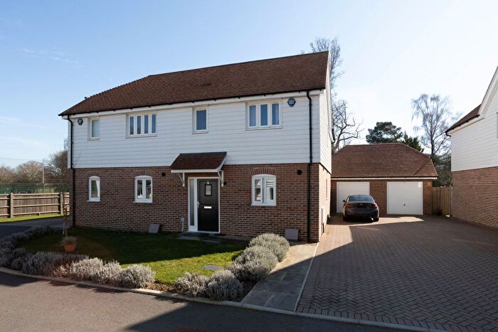 3 Bedroom Semi-Detached House For Sale In The Mews, Course Horn Lane, Cranbrook, TN17