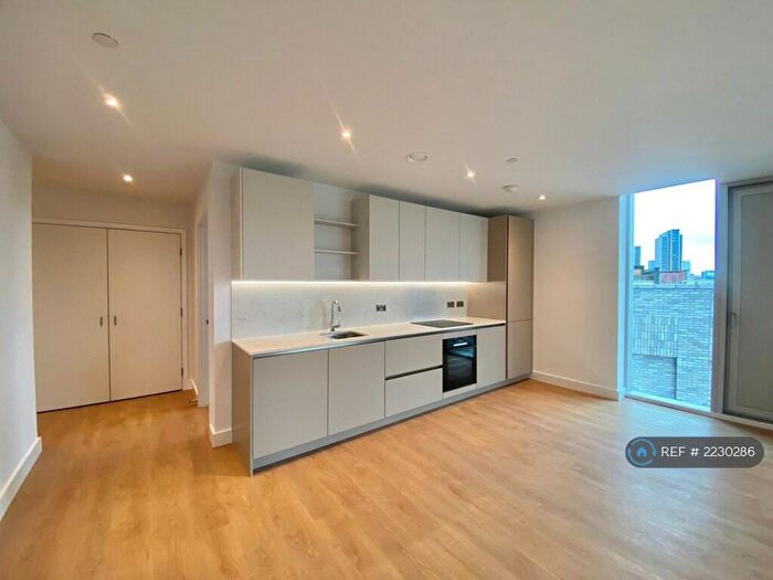 2 Bedroom Flat To Rent In Dantzic Street, Manchester, M4