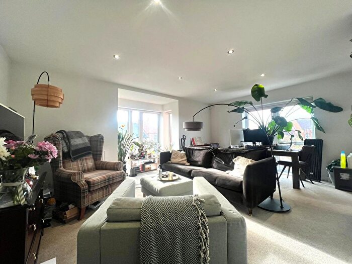 2 Bedroom Maisonette To Rent In Finkle Street, Hull, East Riding Of Yorkshi, HU1