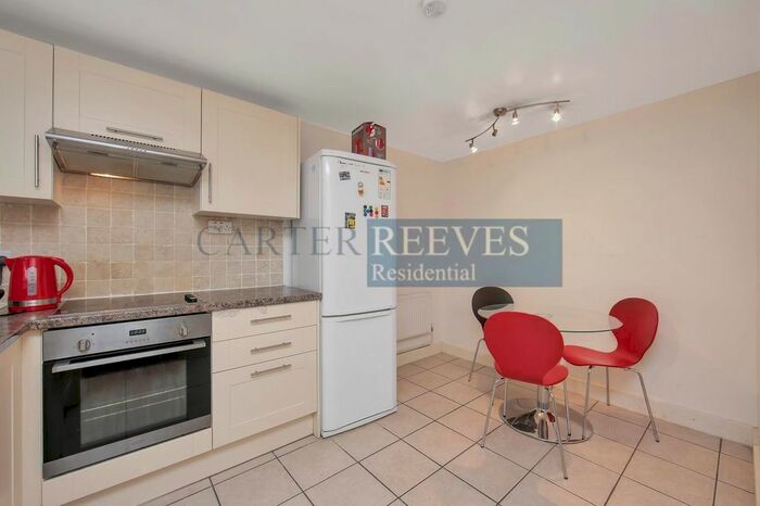 3 Bedroom Flat To Rent In Jeygrove Court, Hatton Garden, London, EC1N