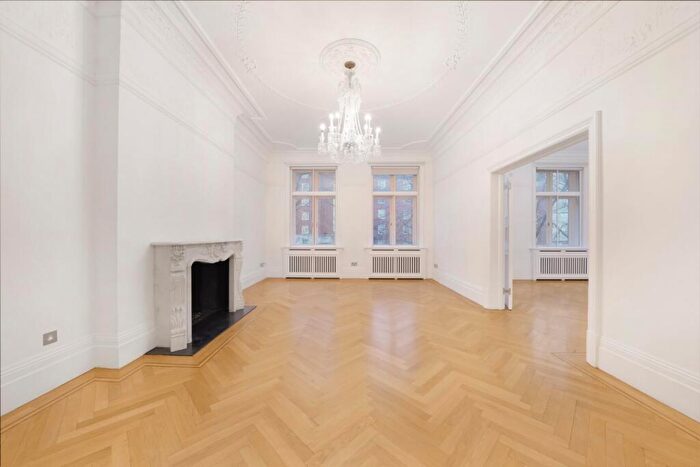 4 Bedroom Flat To Rent In Harley House, Marylebone Road, NW1