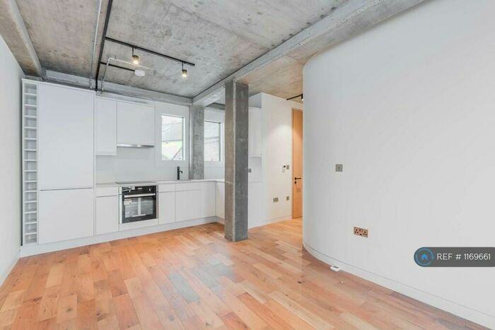 1 Bedroom Flat To Rent In Pattern Works, London, E17