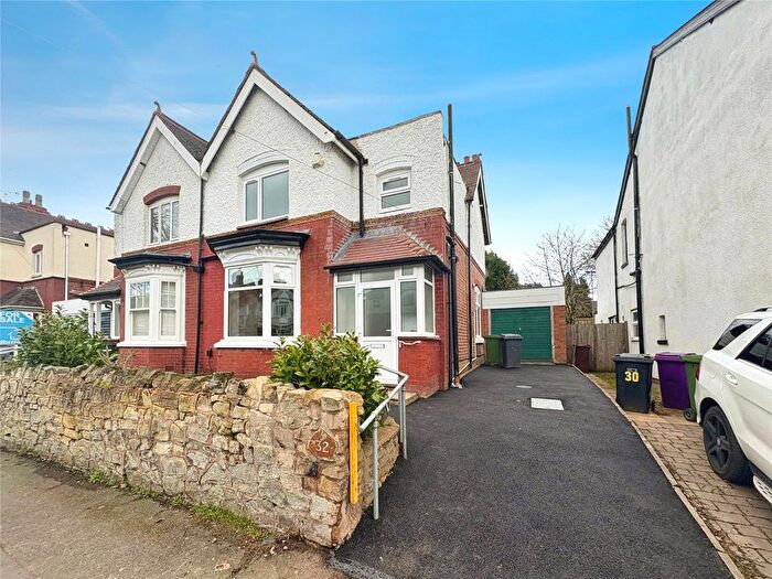 3 Bedroom Semi-Detached House To Rent In Woodfield Avenue, Wolverhampton, West Midlands, WV4