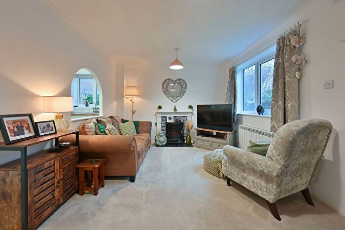 1 Bedroom Terraced House For Sale In Little Mimms, Hemel Hempstead, HP2