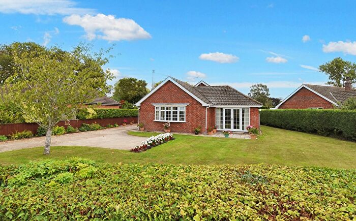 3 Bedroom Detached Bungalow For Sale In Authorpe, Louth, LN11