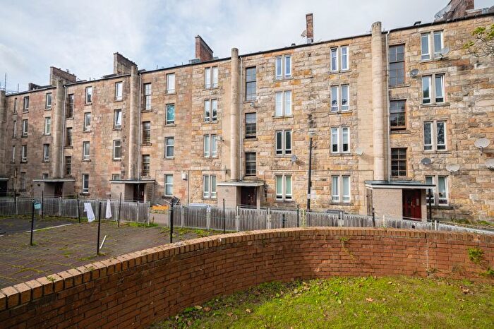 1 Bedroom Flat For Sale In Mannering Court, Shawlands, G41