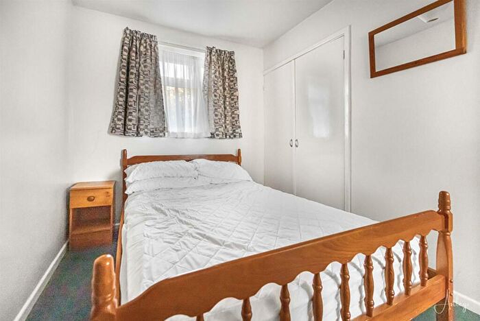 2 Bedroom Semi-Detached Bungalow For Sale In Sealands Drive, Mumbles, Swansea, SA3