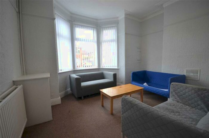 7 Bedroom Terraced House To Rent In Derby Road, Fallowfield, Manchester, Manchester, M14