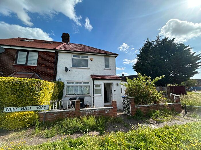 3 Bedroom End Of Terrace House To Rent In Weir Hall Road, Edmonton, N18