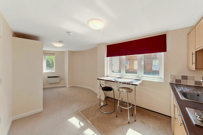 Studio To Rent In Hornsey Road, Holloway, London, N7