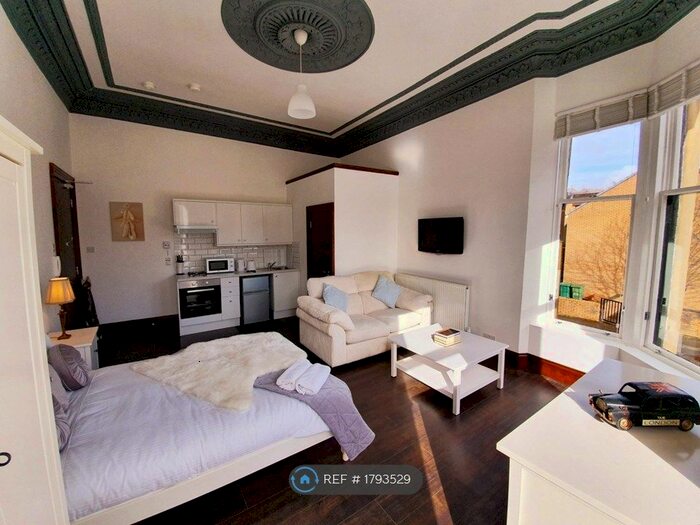 Studio To Rent In Paisley Road West, Glasgow, G51