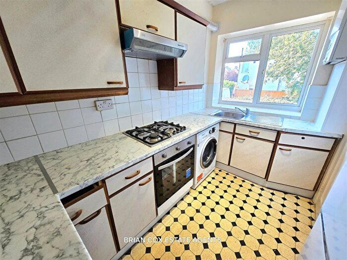 2 Bedroom Flat To Rent In Church Road, Northolt, UB5