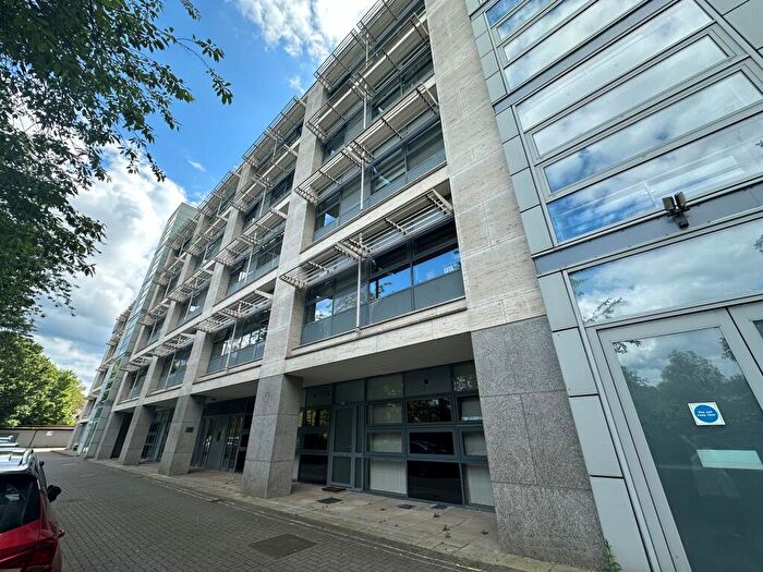 2 Bedroom Apartment To Rent In Edinburgh Gate, Harlow, CM20