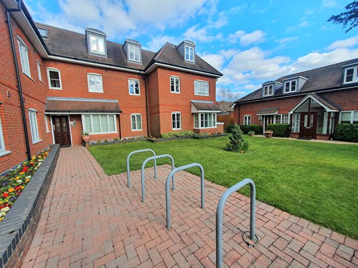 1 Bedroom Flat To Rent In Haven Manor, Shore Road, Southampton, SO31