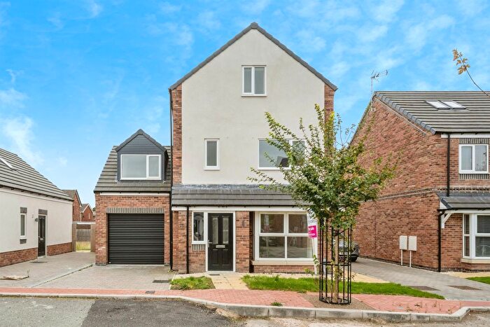 4 Bedroom Detached House For Sale In Robin Hood Grove, Thorne, Doncaster, DN8