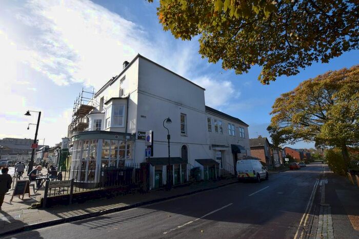 3 Bedroom Flat To Rent In Bedford Place, Southampton, SO15