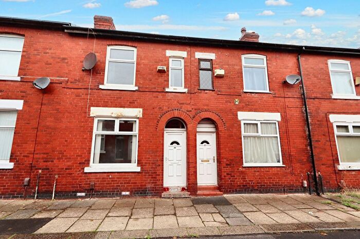 2 Bedroom Terraced House To Rent In Halstead Avenue, Salford, M6