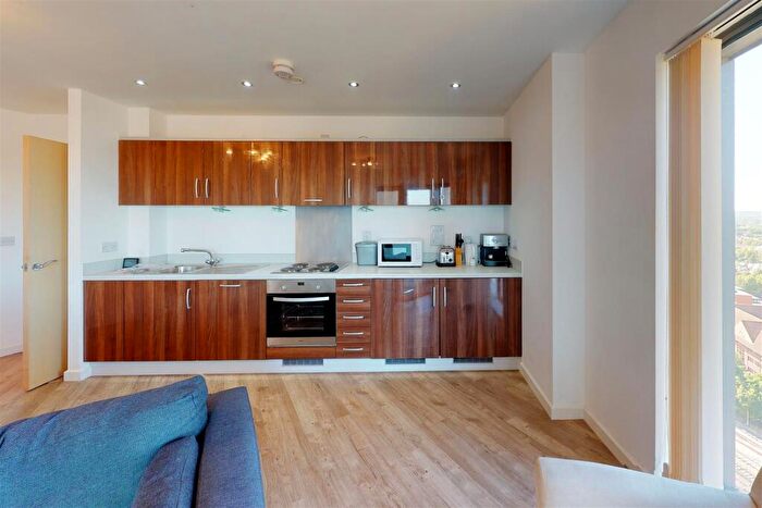 2 Bedroom Apartment To Rent In Guildford Road, Woking, Surrey, GU22