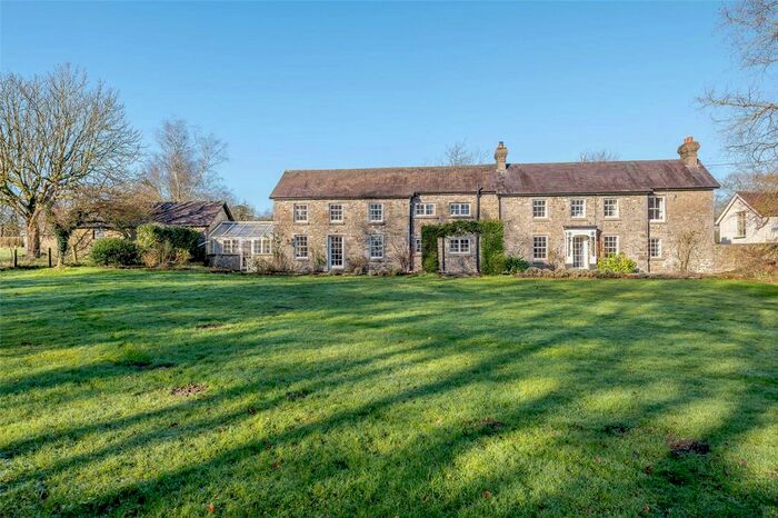 Detached House For Sale In Cwrt Henri, Nr Llandeilo, Carmarthenshire, SA32
