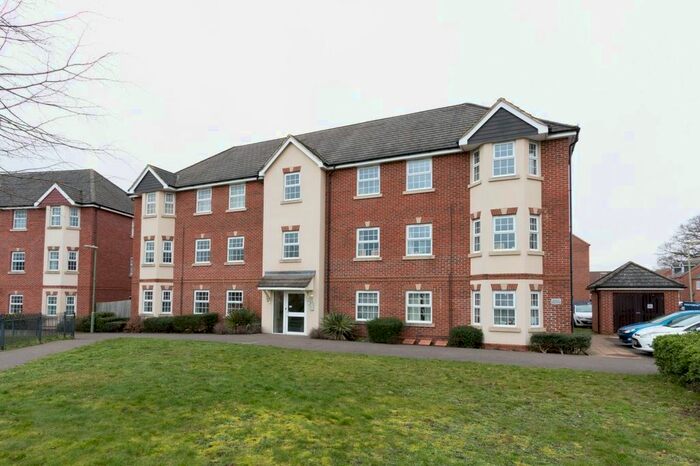 2 Bedroom Flat To Rent In Kirby Drive, Bramley, Tadley, RG26