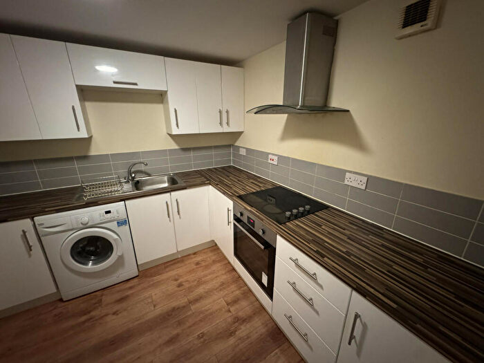 1 Bedroom Flat To Rent In Flat, High Street, Bromsgrove, Worcestershire, B61