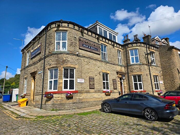 8 Bedroom Property For Sale In Cedar Tree Haugh Fold, Newhey, Rochdale, OL16