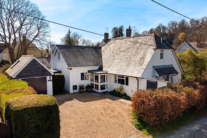 4 Bedroom Detached House For Sale In Hastards Lane, Selborne, GU34