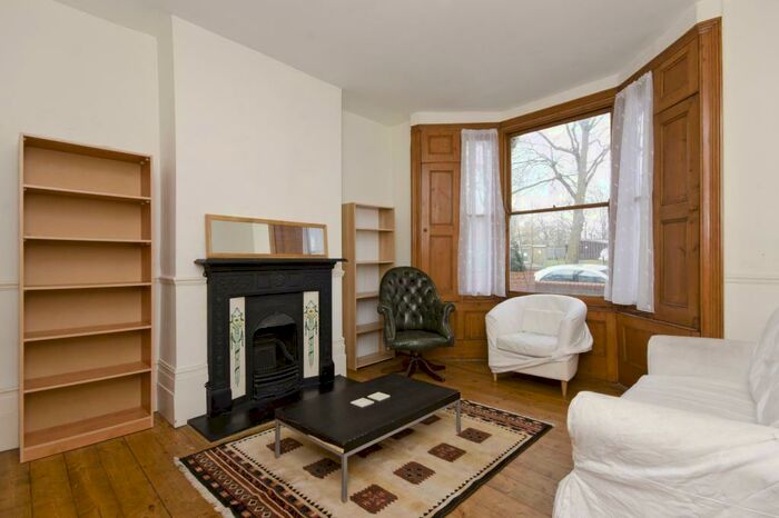 3 Bedroom Terraced House To Rent In Portway, Stratford, London, E15