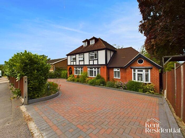 6 Bedroom Detached House To Rent In Priestfields, Rochester, ME1