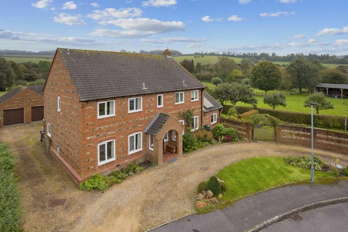 4 Bedroom Detached House For Sale In Sheepridge, Ogbourne St Andrew, SN8