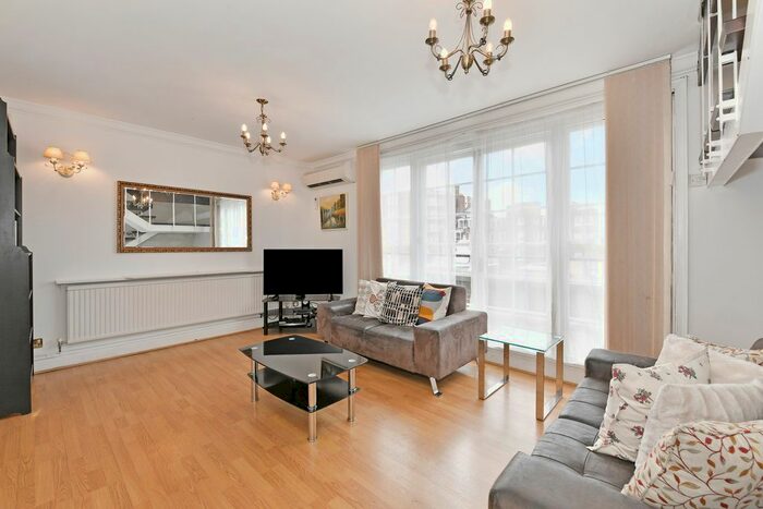 4 Bedroom Flat To Rent In Reeves Mews, London, W1K