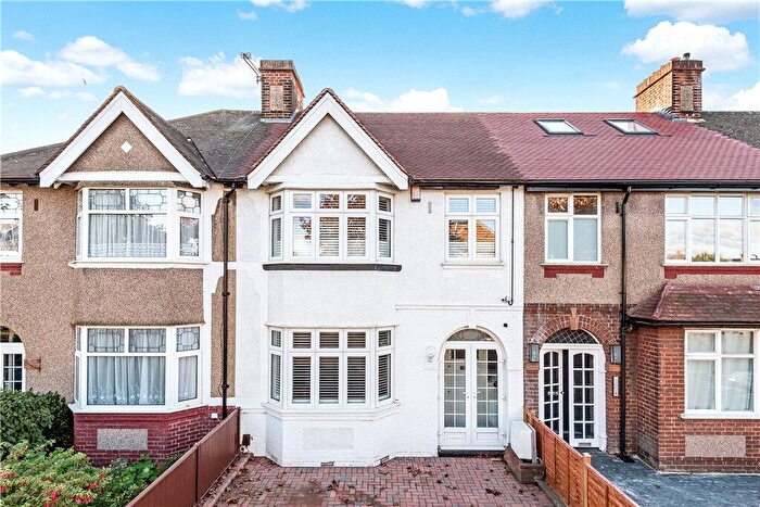 3 Bedroom Terraced House For Sale In Manor Lane, London, SE12