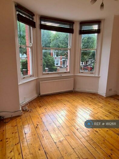 2 Bedroom Flat To Rent In Walm Lane, London, NW2