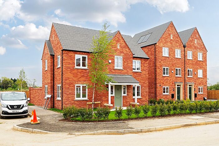 4 Bedroom Property To Rent In Upton Lawn Grove, Northampton, NN5