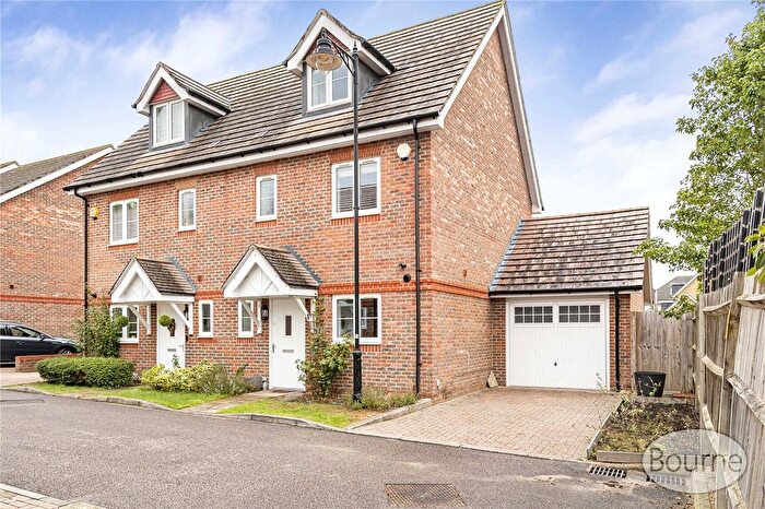 4 Bedroom Semi-Detached House For Sale In Jersey Close, Knaphill, Woking, Surrey, GU21