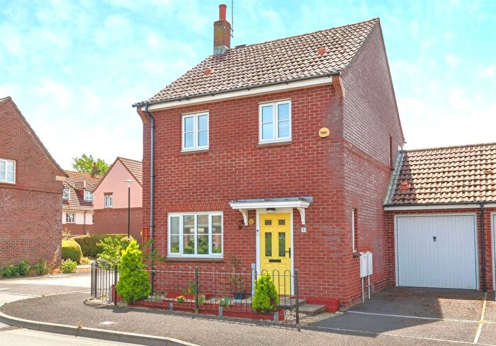 4 Bedroom Detached House For Sale In Trinity Way, Minehead, TA24